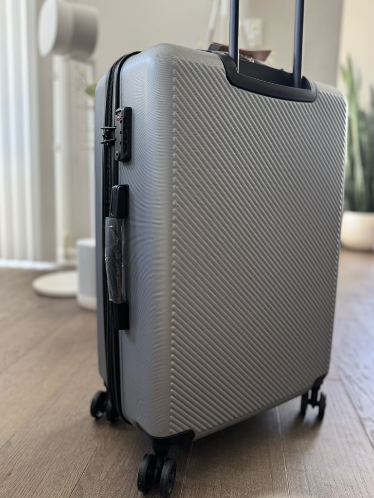 New Calpak 26” Hardside Spinner Luggage